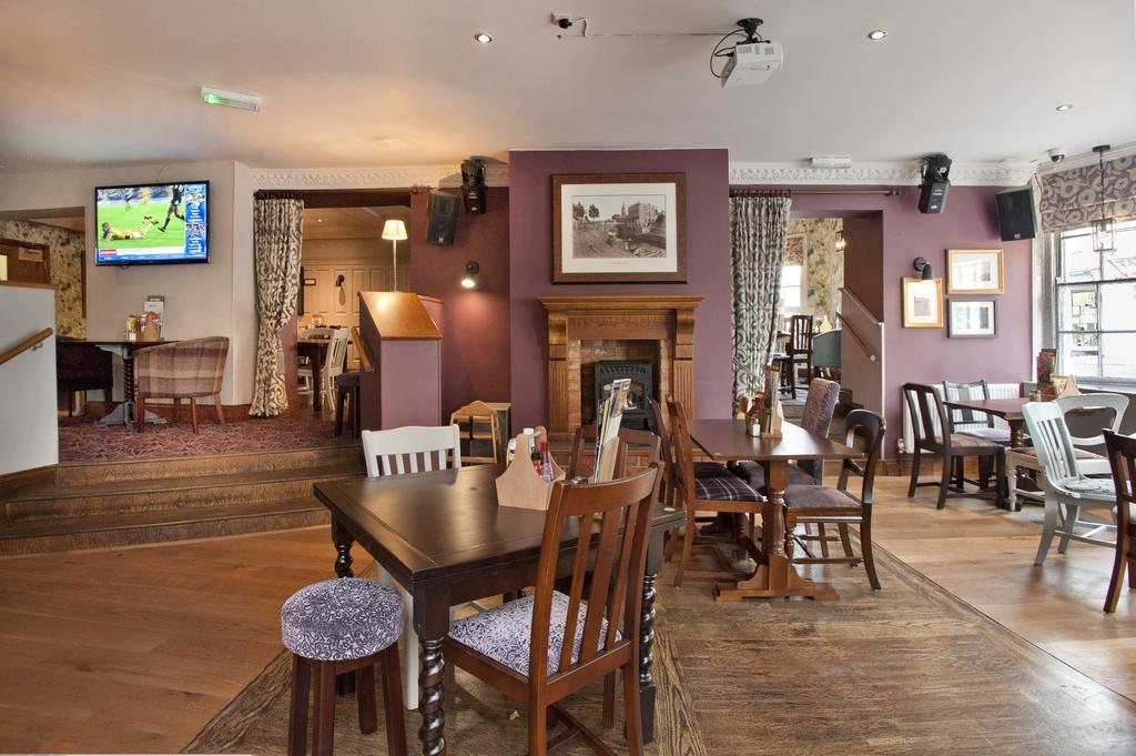 Ye Olde Griffin 3* March